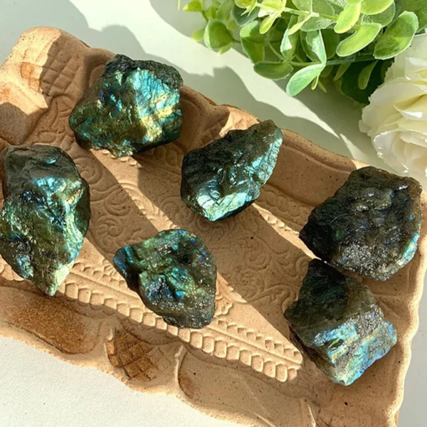 Natural Raw Labradorite