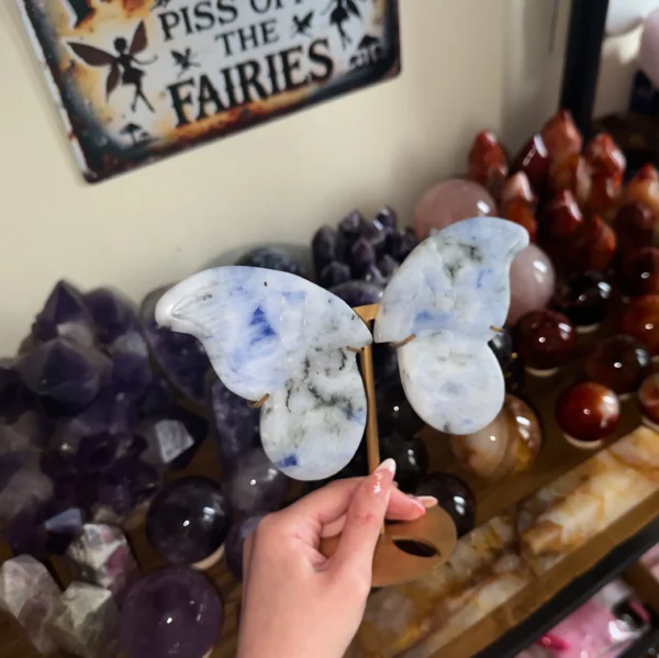 Sodalite Butterfly - Image 3