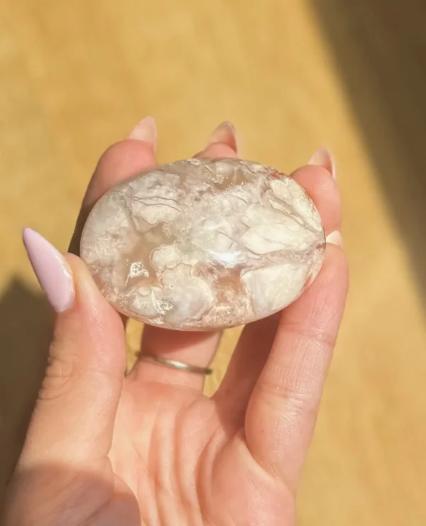 Flower Agate Palm Stone