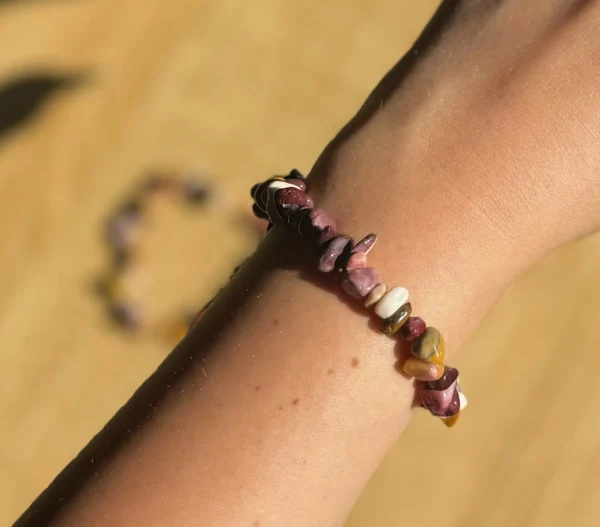 Mookaite Magic Chip Bracelet