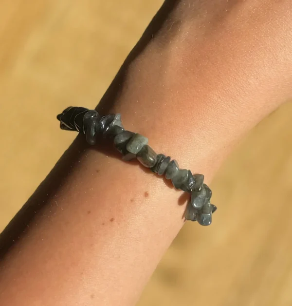 Labradorite Chip Bracelet - Image 3