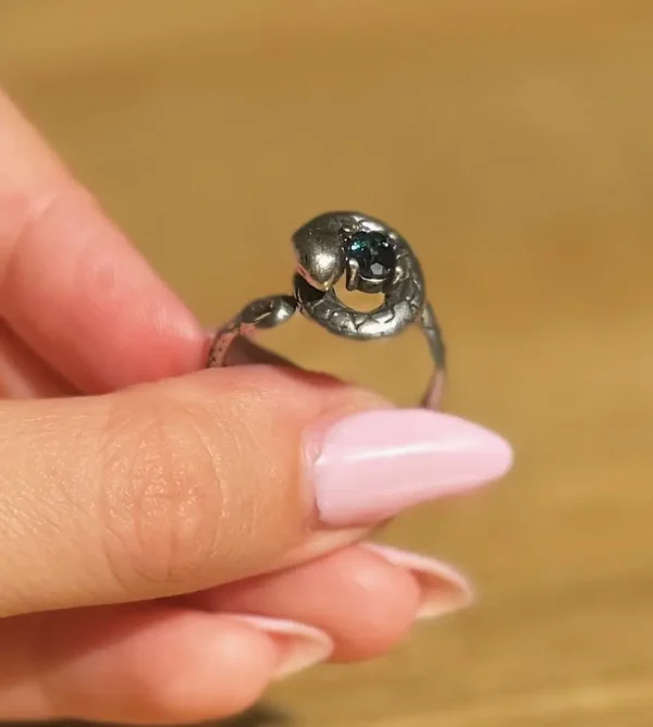 💠 Venum & Topaz Ring 🐍 - Image 4