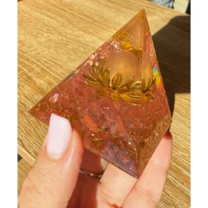 ✨Vessels of Ka ~ Moonstone & Rose Pyramid🌙