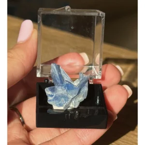 💙Kyanite Specimen Display Box✨