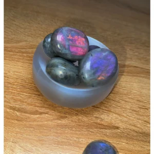 ✨💜Purple Flash Labradorite Palm Stone💜✨