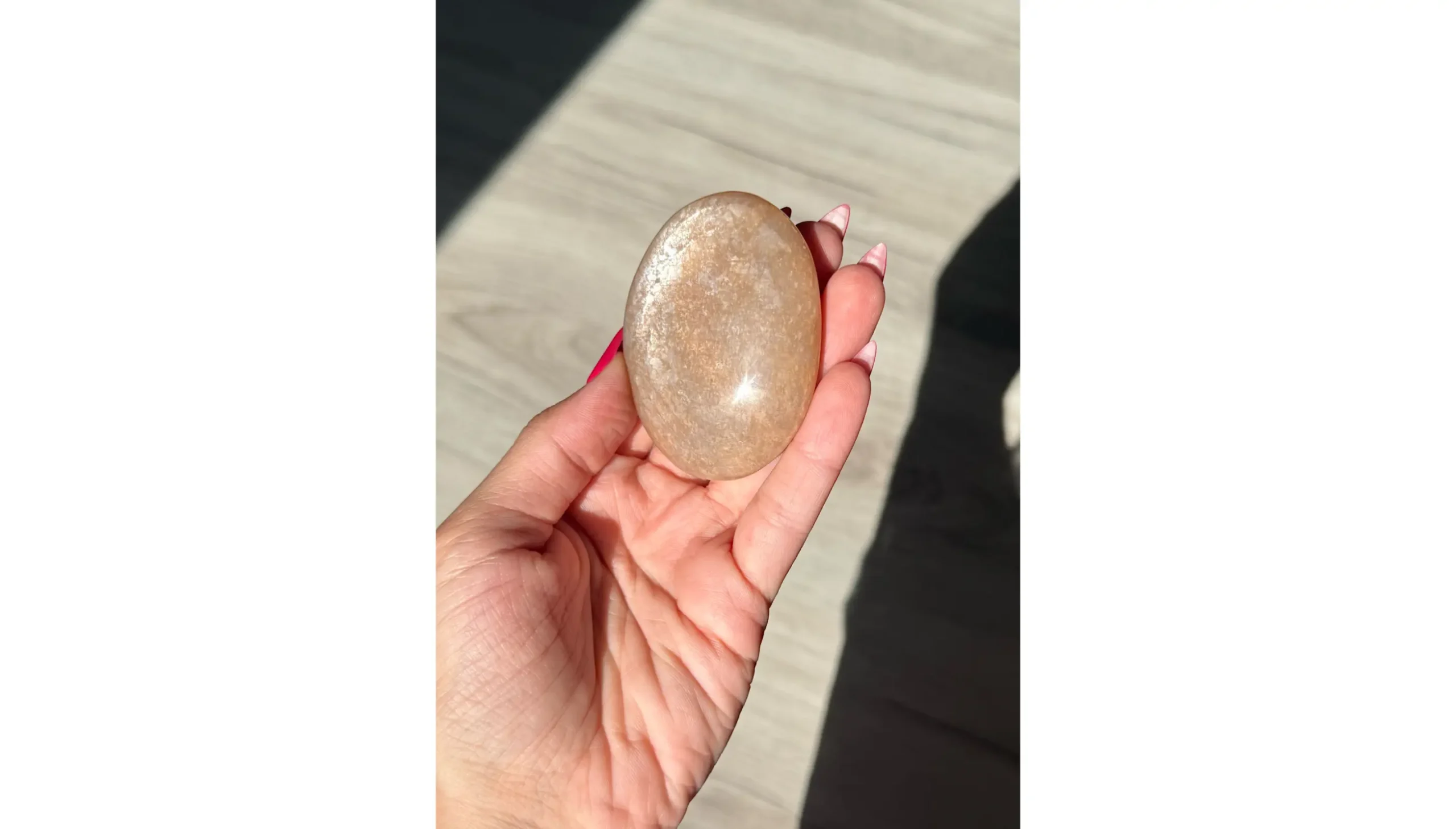 🌙✨The Veiled Moon ~ Peachy Moonstone Palm Stone✨🌙 - Image 2