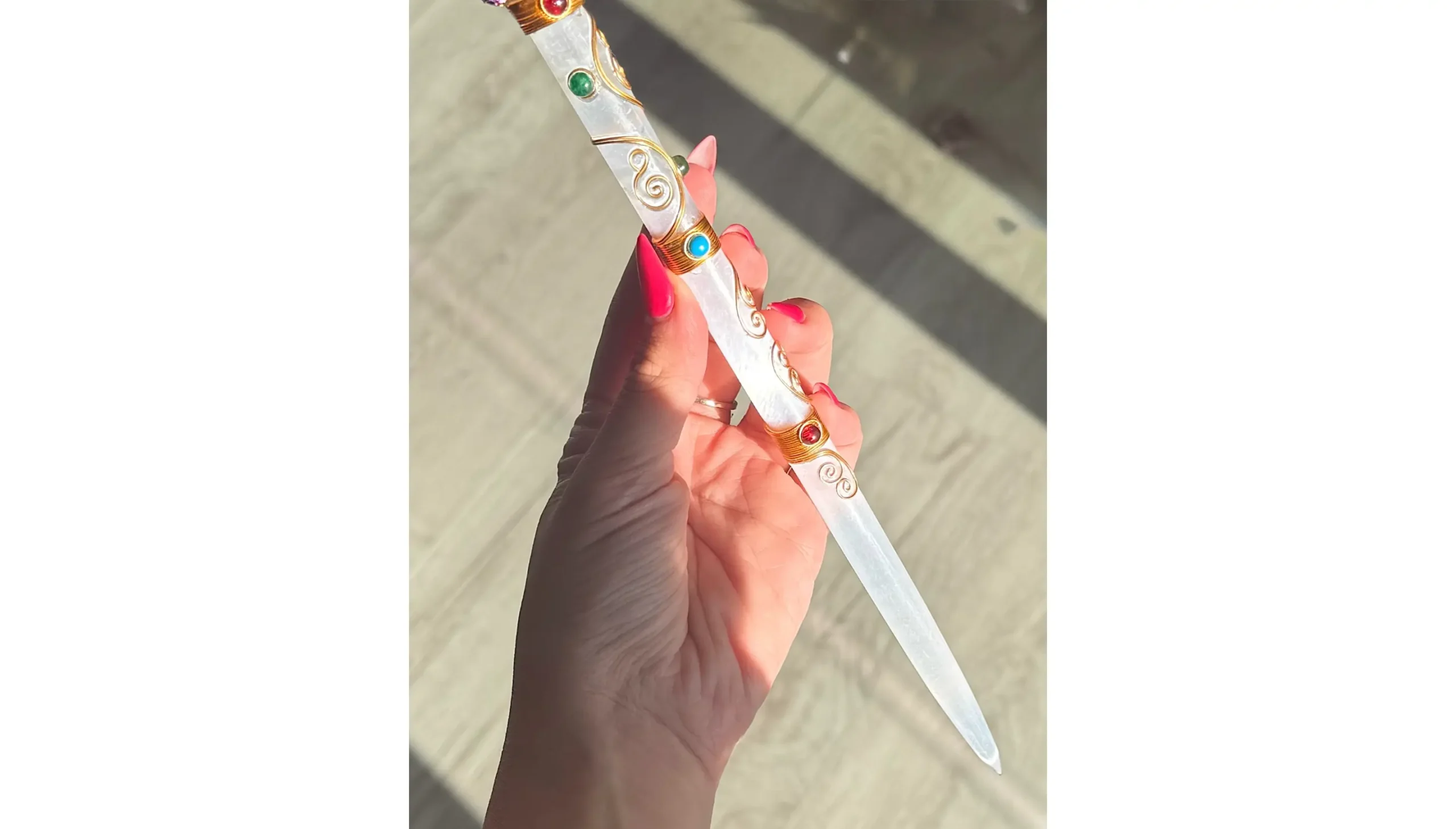 👼🌙THE CELESTIAL PRIESTESS WAND ~ Selenite & Angel Aura Quartz🌙👼 - Image 2