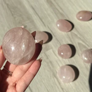 🌸✨The Palm of Eirlys  ~ Rose Quartz✨🌸