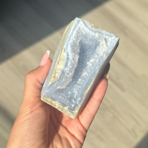 ❄️📚Eiravel ~ Blue Lace Agate Druzy Specimen📚❄️