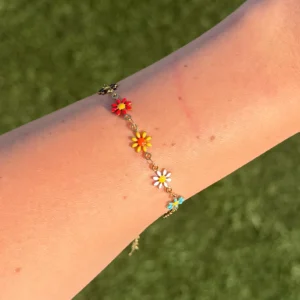 🌼🌈Daisy Parade ~ 18K Gold Plated Bracelet🌈🌼