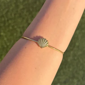 🐚The Aphrodite Shell ~ 18K Gold Plated Bangle🐚