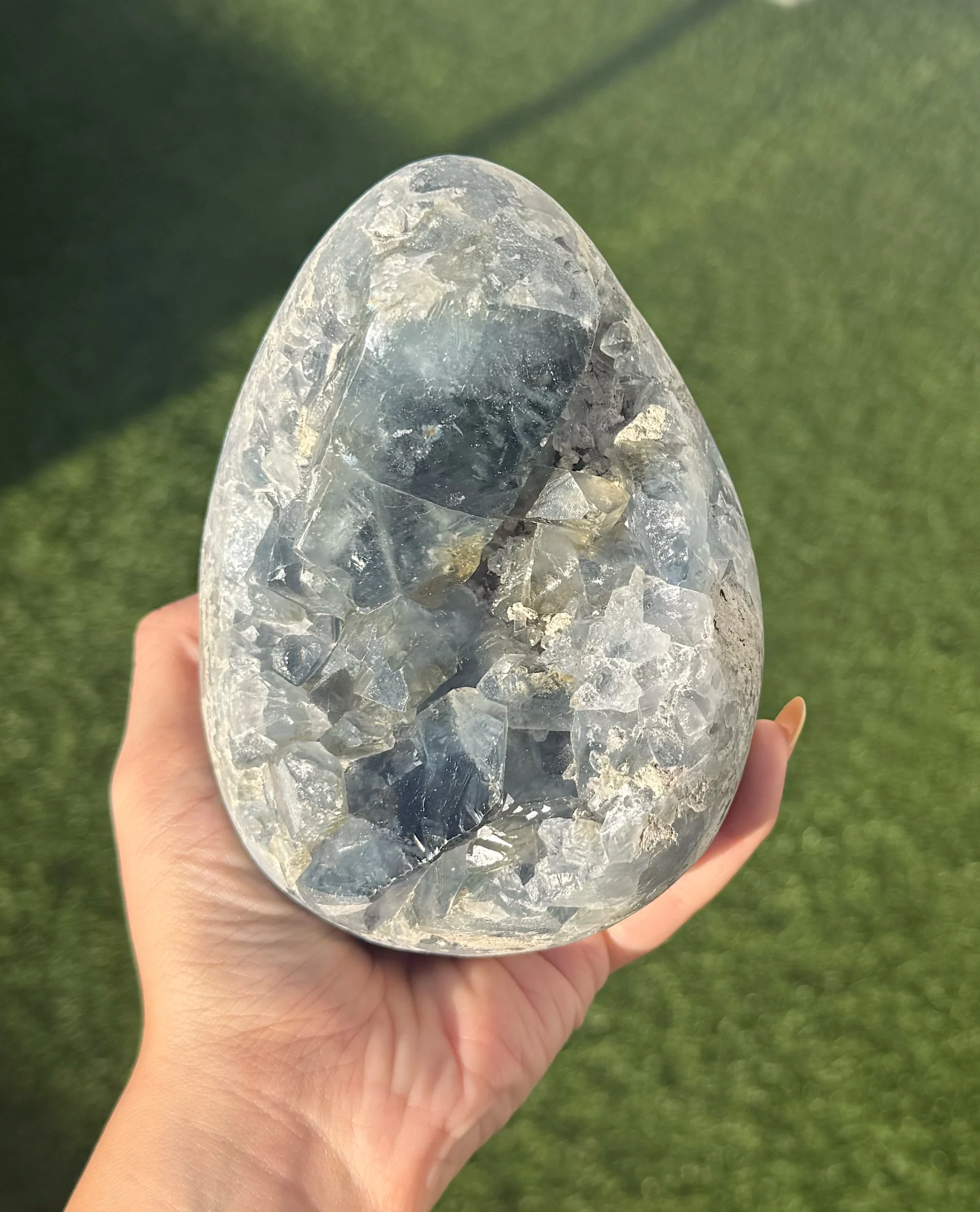 🩵🪽The Healer’s Cradle ~ Blue Calcite Cluster🪽🩵 - Image 2