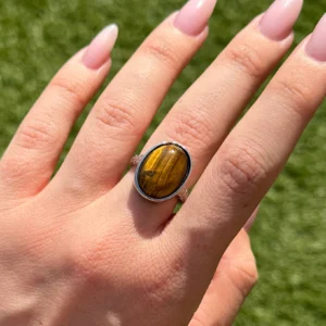 👑🐅 The Sunkeeper’s Heirloom ~ Tiger Eye Statement Ring 🐅👑