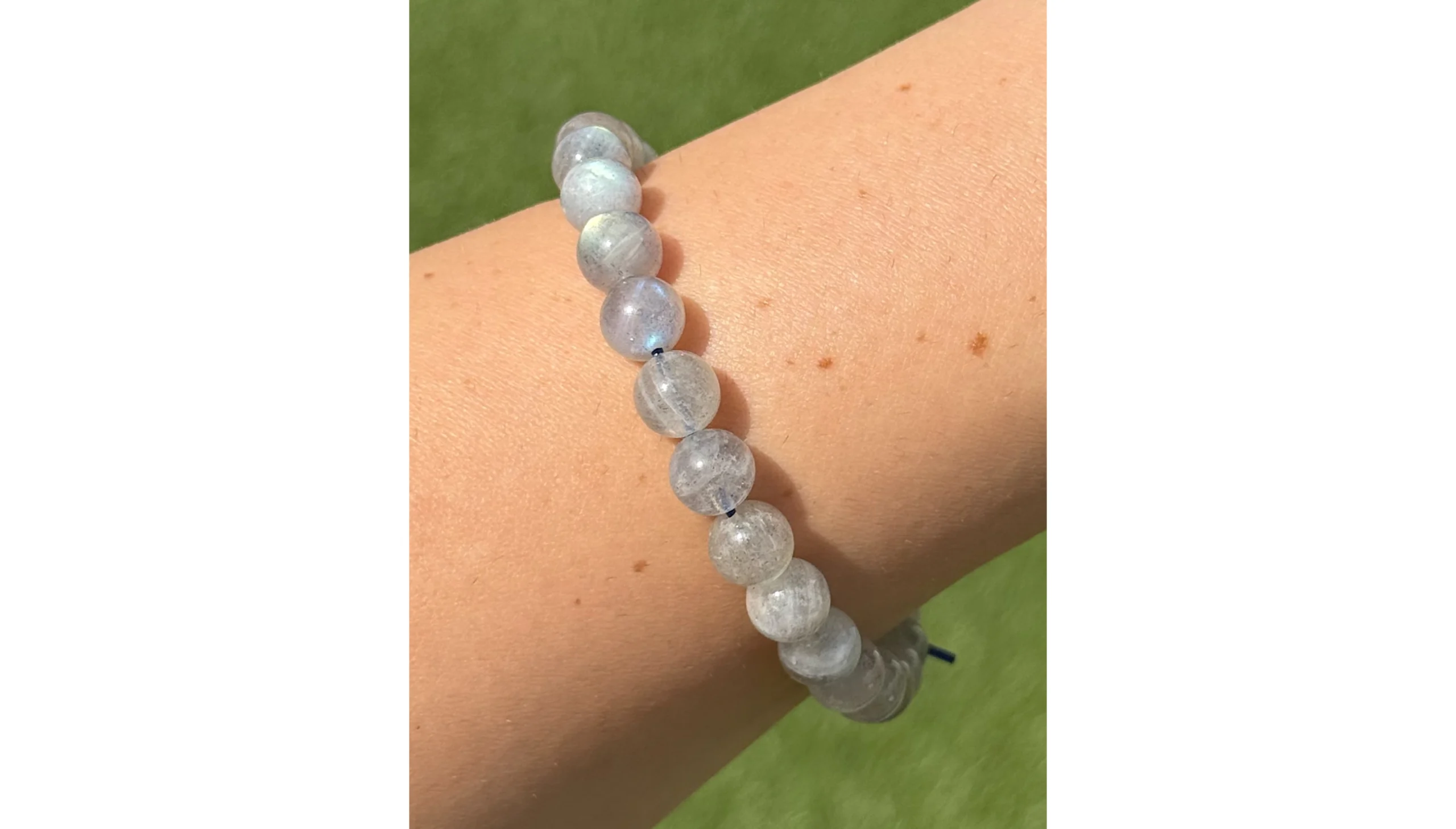 🌌✨The Northern Veil Labradorite Bracelet✨🌌 - Image 2